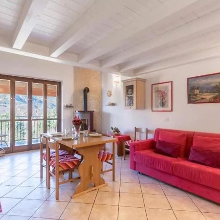 Casa Vacanze Rosalba Ferrara di Monte Baldo Extérieur photo