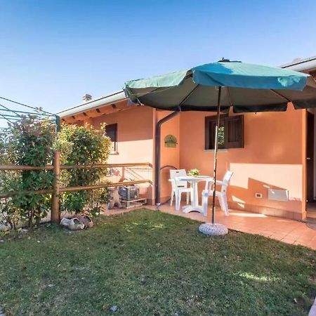Casa Vacanze Rosalba Ferrara di Monte Baldo Extérieur photo