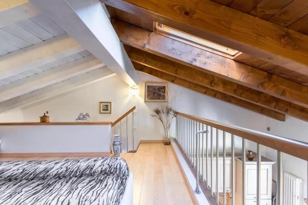 Casa Vacanze Rosalba Ferrara di Monte Baldo Extérieur photo