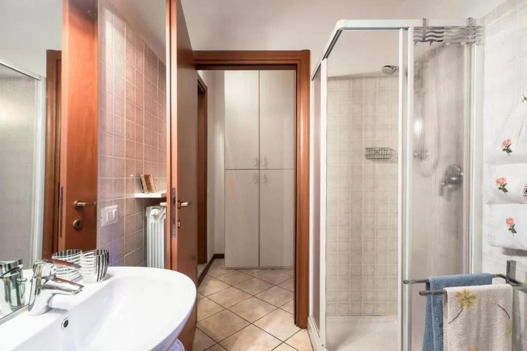 Casa Vacanze Rosalba Ferrara di Monte Baldo Extérieur photo